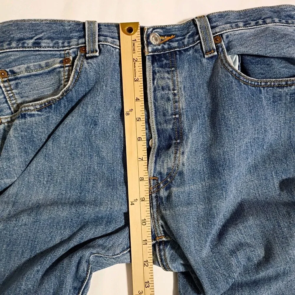 VTG 90s Levis Jeans 501 Original Fit Jeans Men 34x32 Medium Wash Non-Stretch EUC
